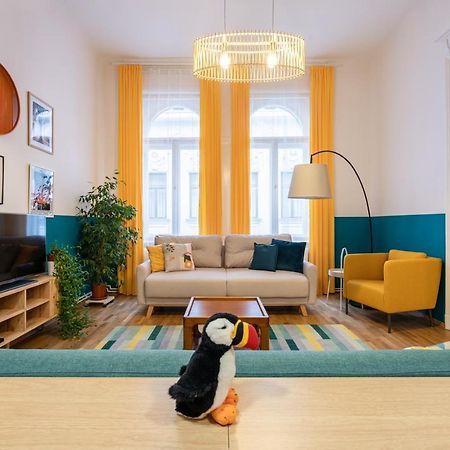 Live Star Apartment Boedapest Buitenkant foto