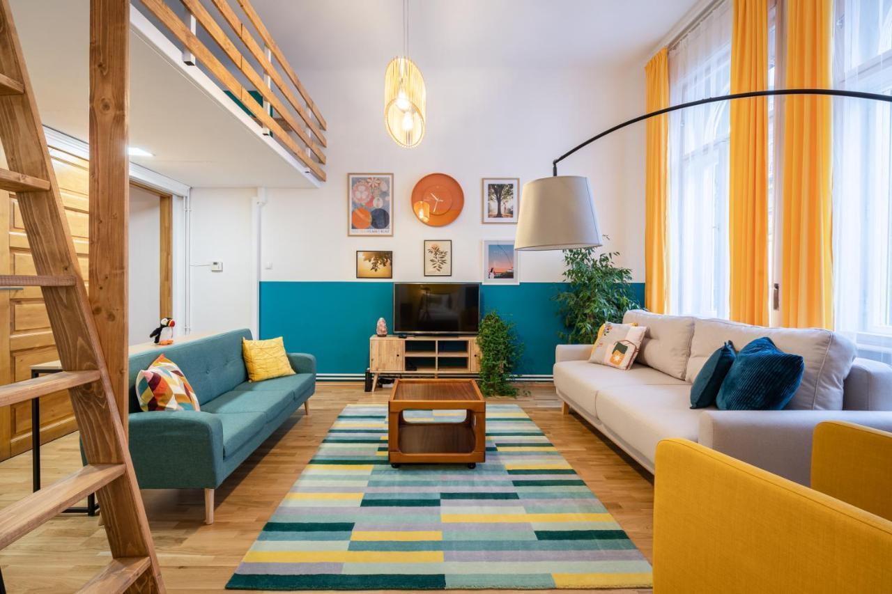 Live Star Apartment Boedapest Buitenkant foto