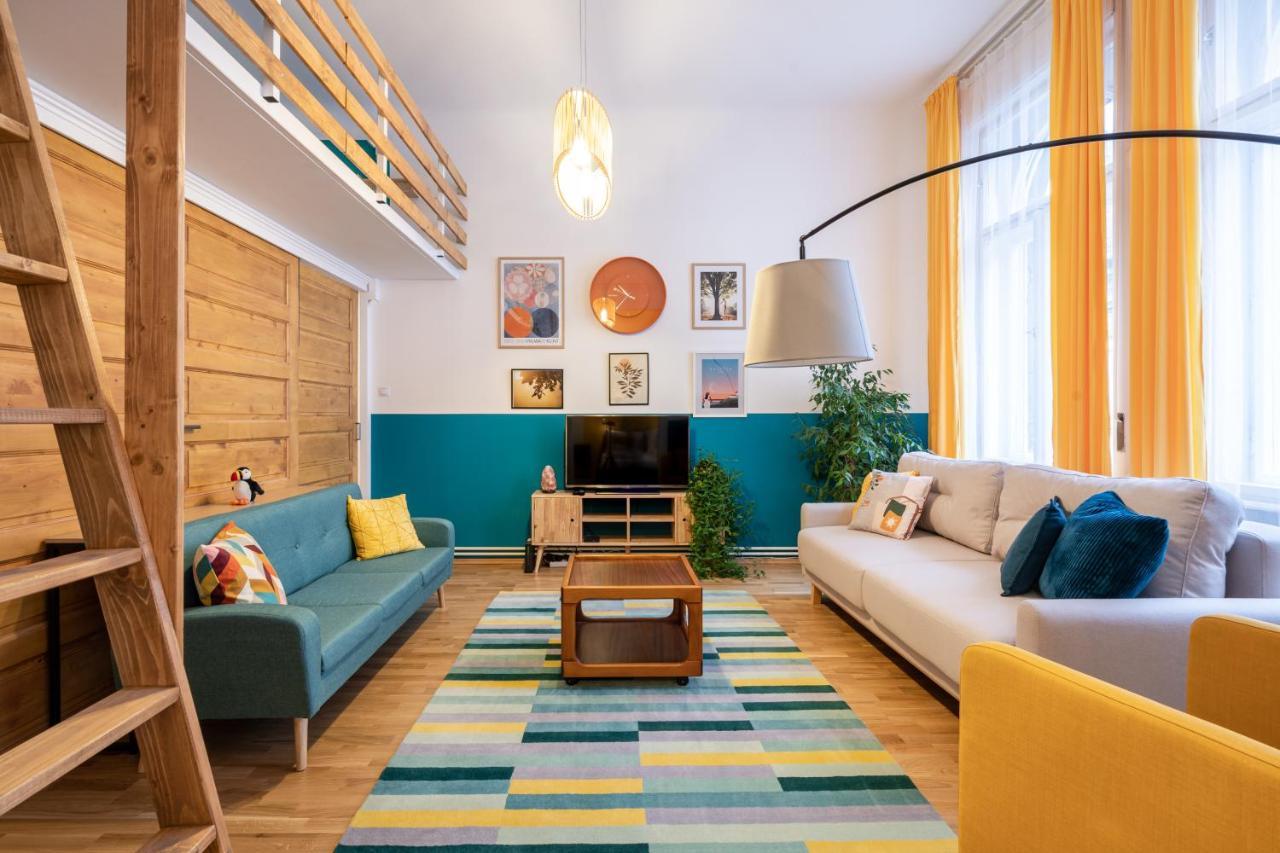 Live Star Apartment Boedapest Buitenkant foto