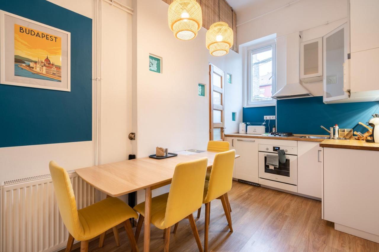 Live Star Apartment Boedapest Buitenkant foto