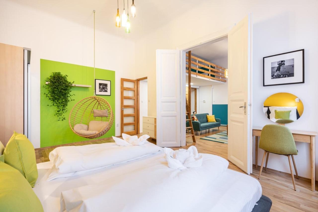 Live Star Apartment Boedapest Buitenkant foto